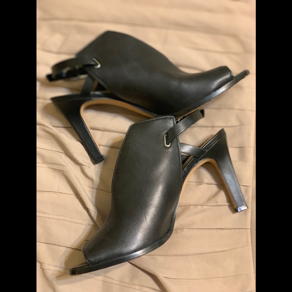 Vince Camuto open toe sling back sandals
